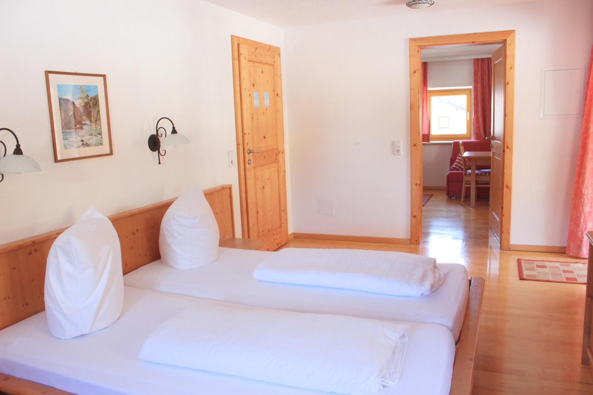 Haus Trisanna Apartment Galtuer Ngoại thất bức ảnh