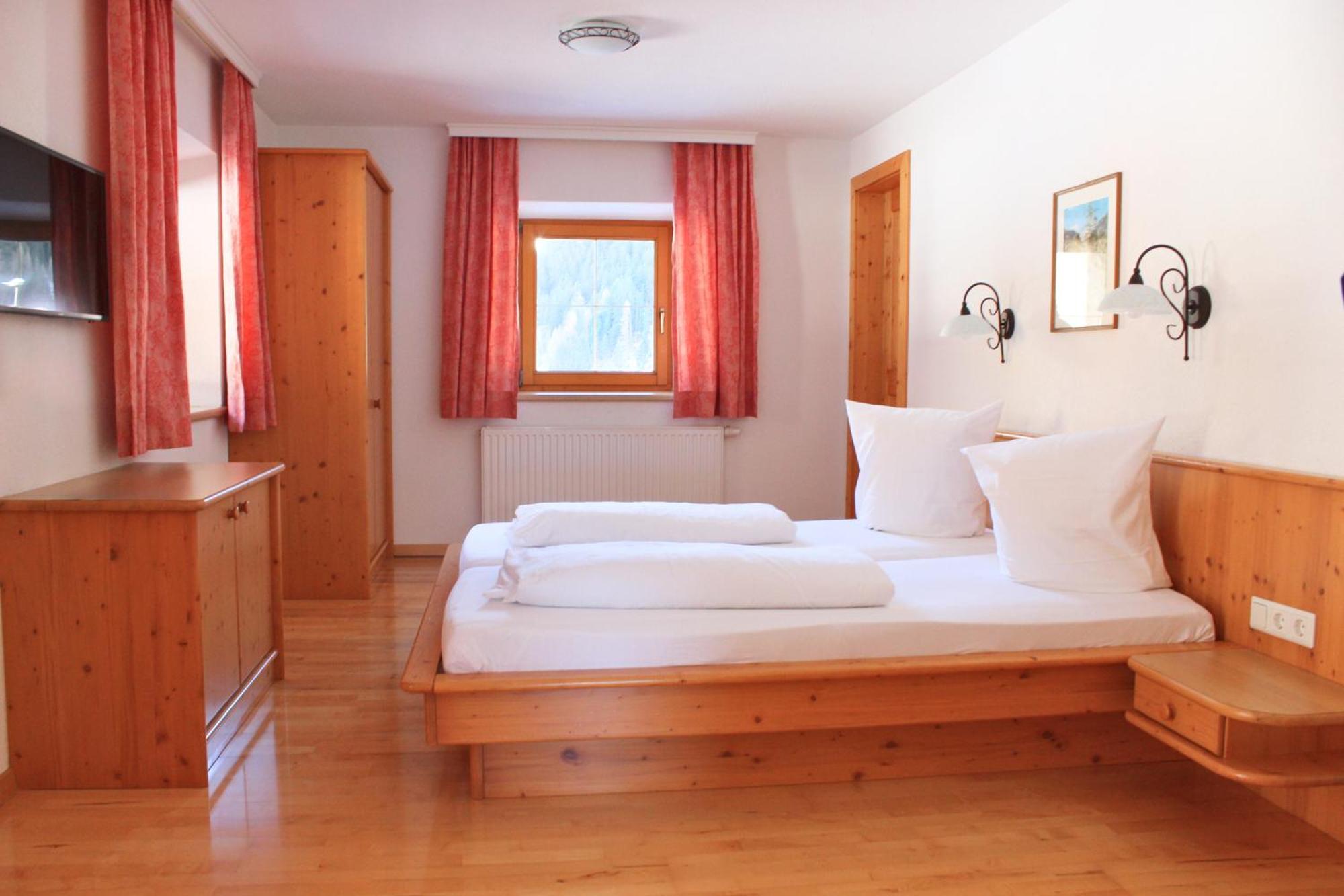 Haus Trisanna Apartment Galtuer Ngoại thất bức ảnh