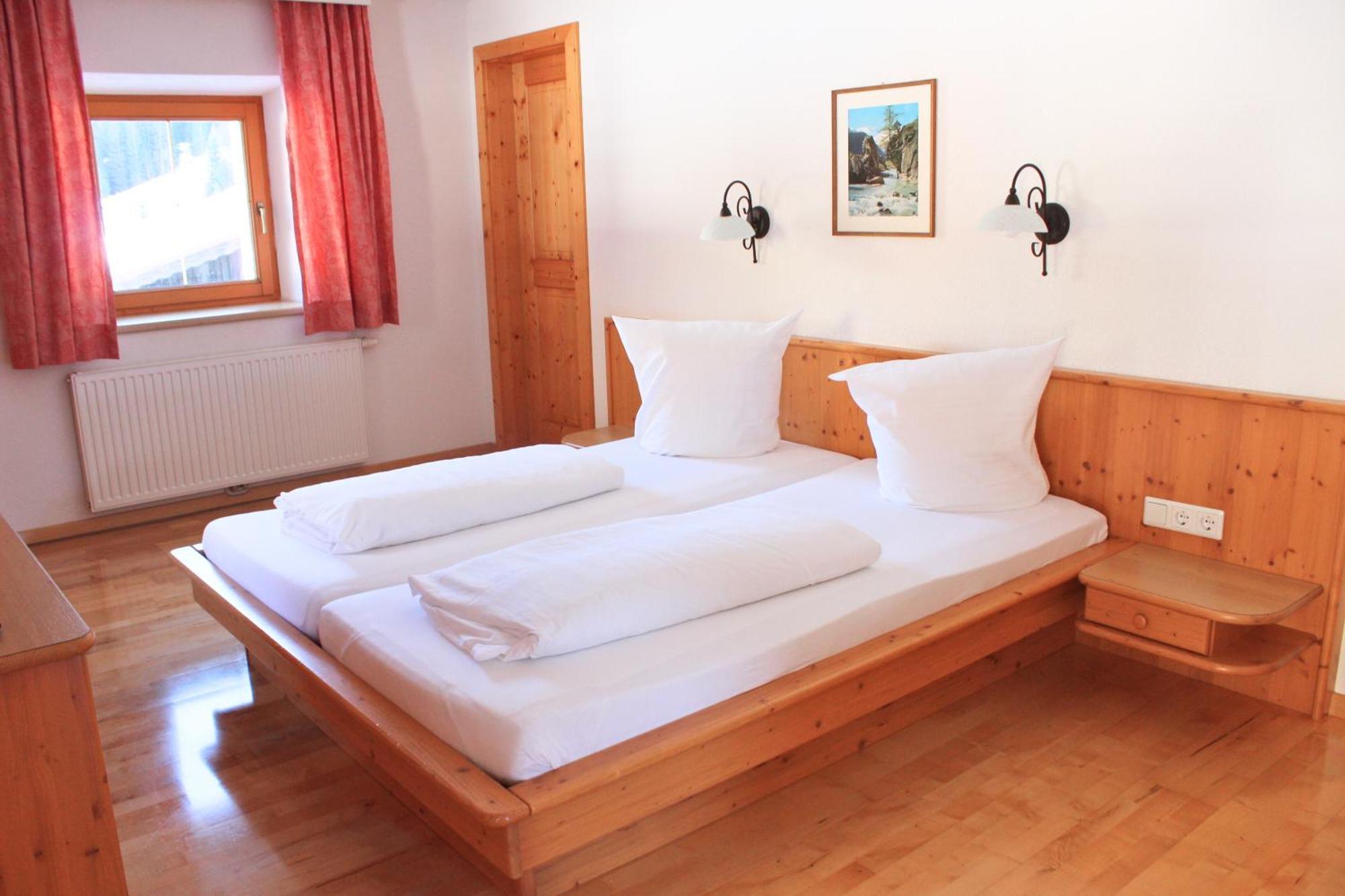 Haus Trisanna Apartment Galtuer Ngoại thất bức ảnh