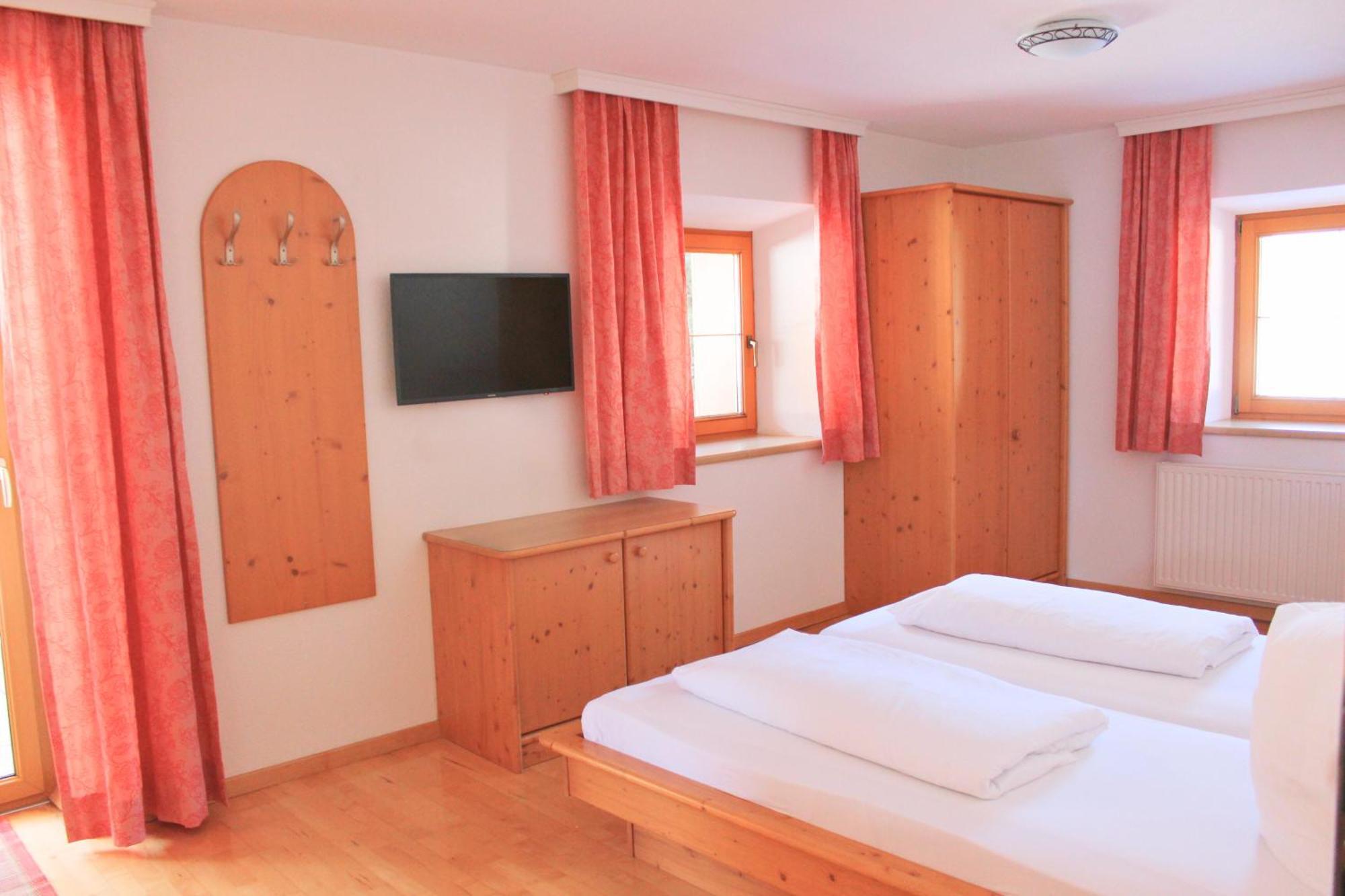 Haus Trisanna Apartment Galtuer Ngoại thất bức ảnh